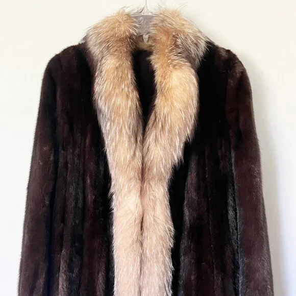 Mahogany Mink Fur Coat Size 10 Dyed Fox Tuxedo Long York Furrier Great Condition - Picture 2 of 16